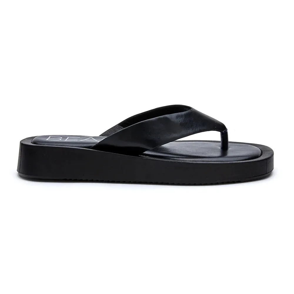 BEACH by MATISSE Sandcastle Chunky Thong Sandal