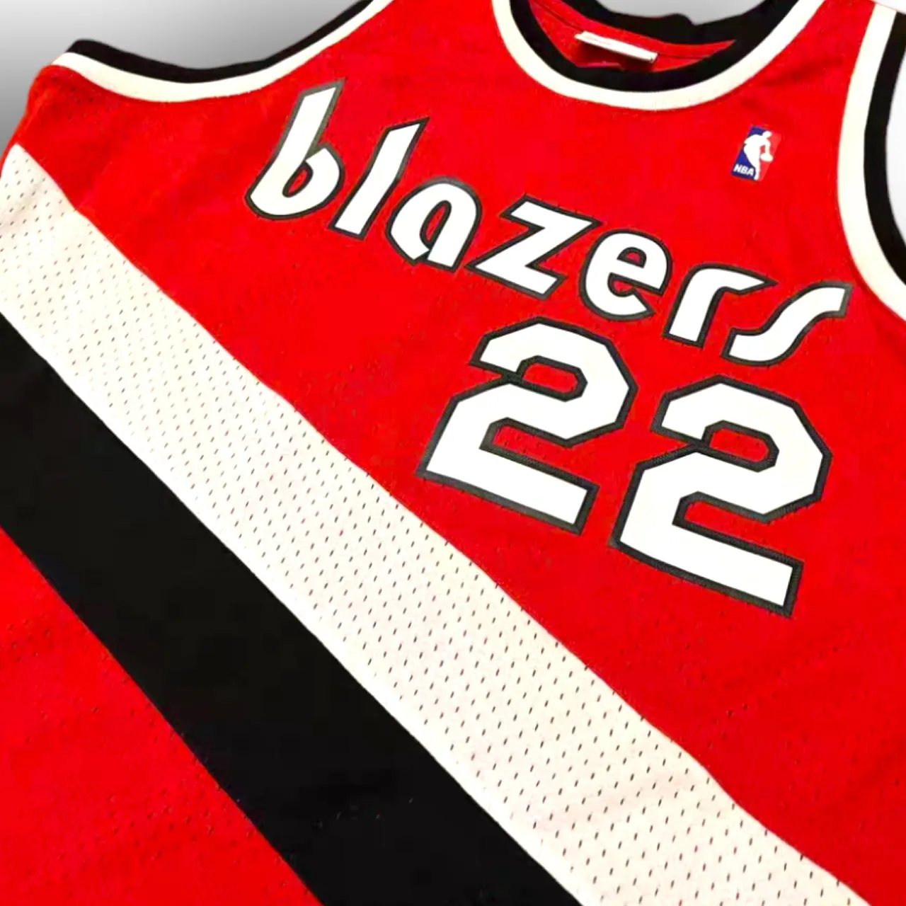 Clyde Drexler 1983-1984 Portland Trail Blazers Alternate Mitchell & Ness Swingman Jersey - Red