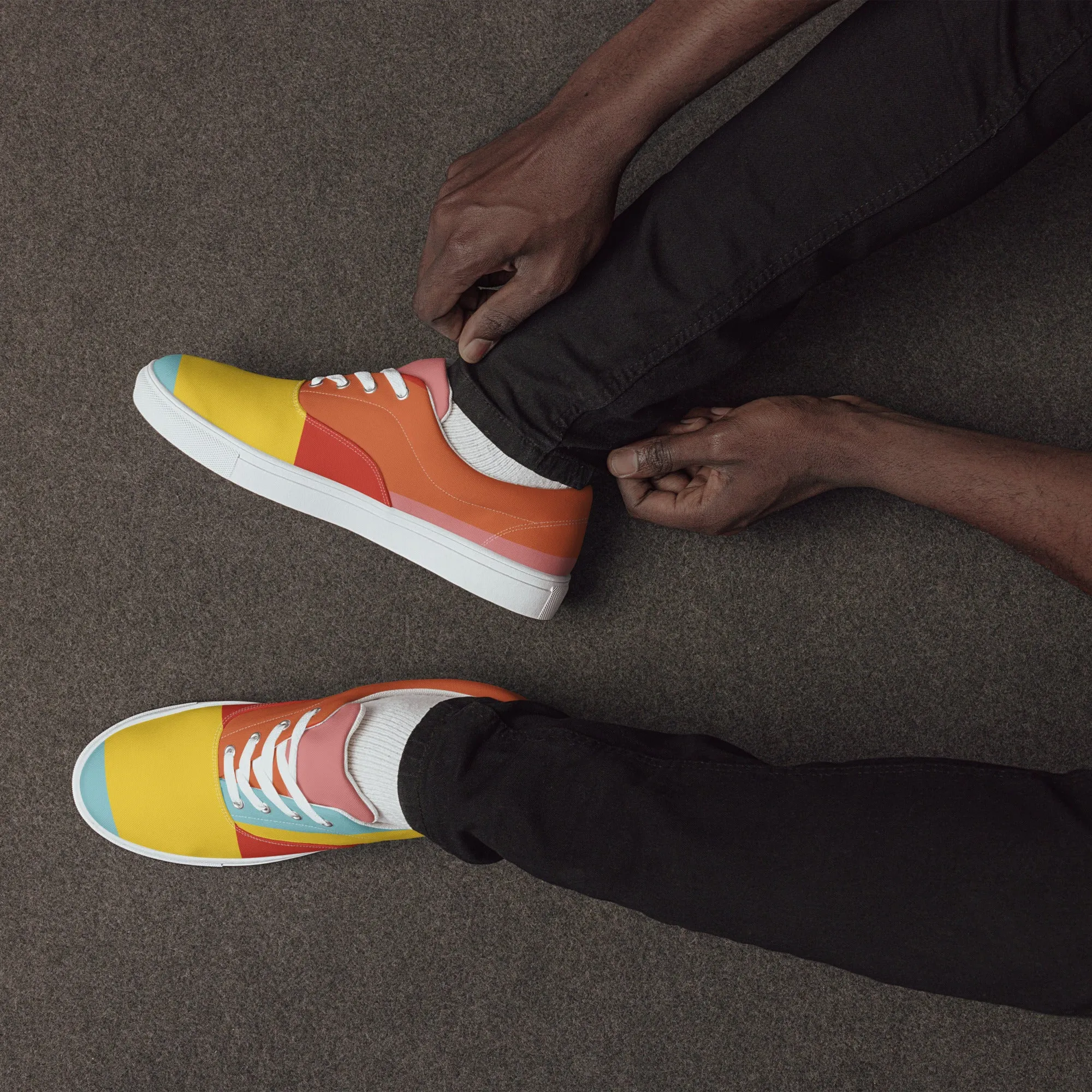 COLORFUL Men’s Lace-Up Canvas Shoes