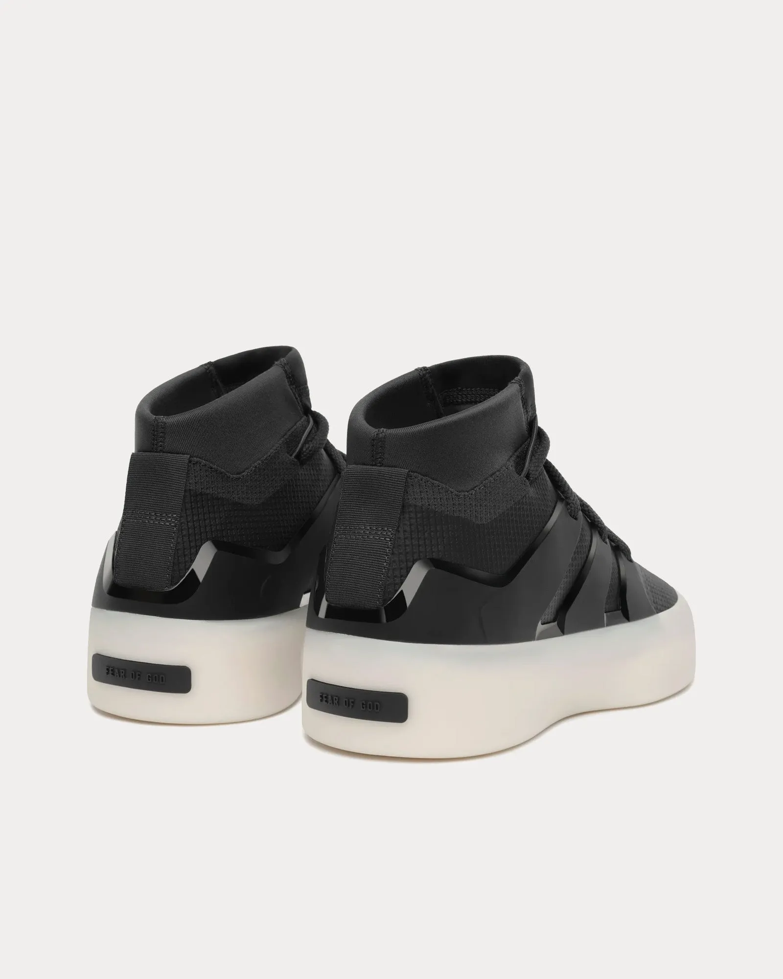 I Basketball Carbon / Carbon High Top Sneakers