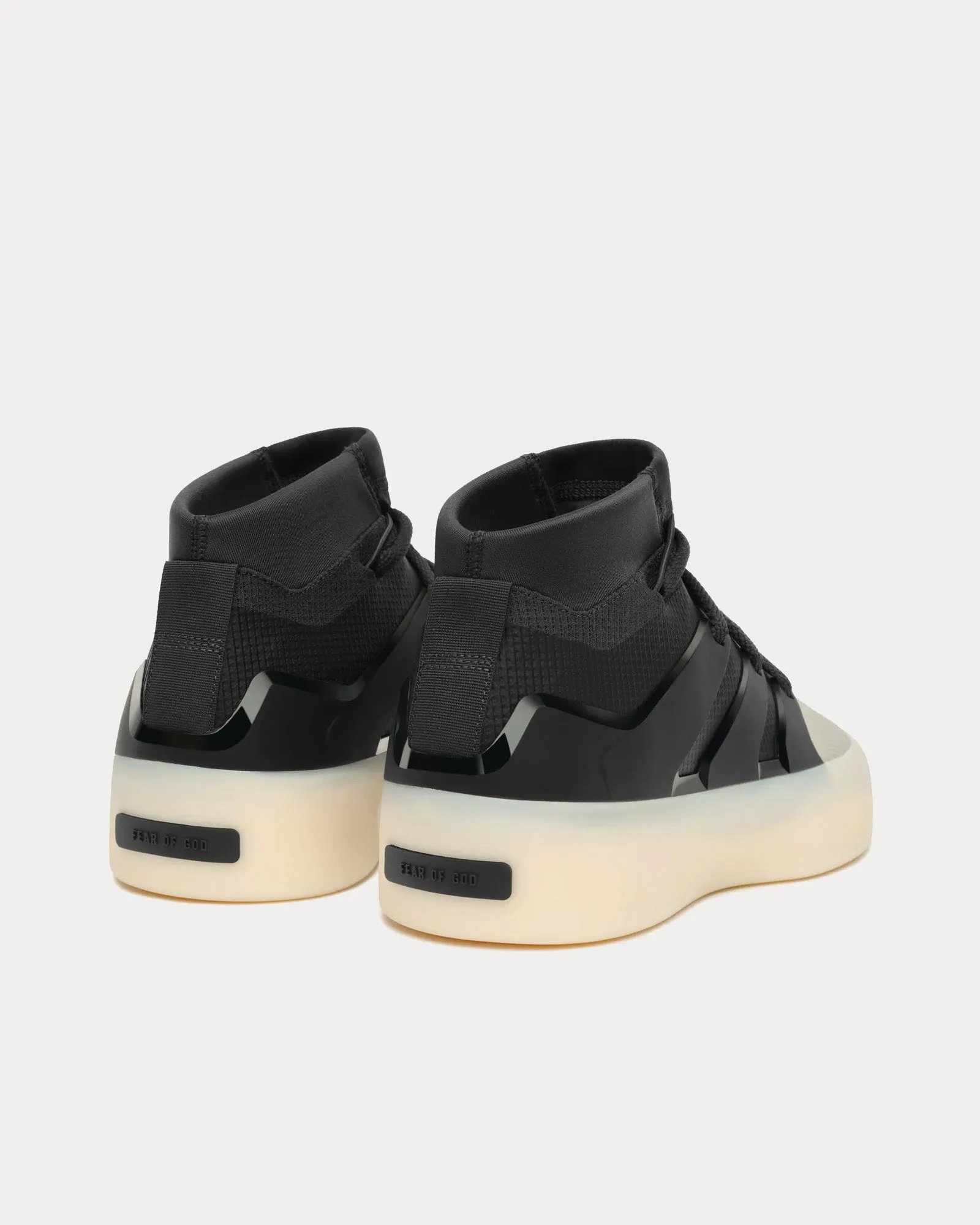 I Basketball Carbon / Sesame High Top Sneakers