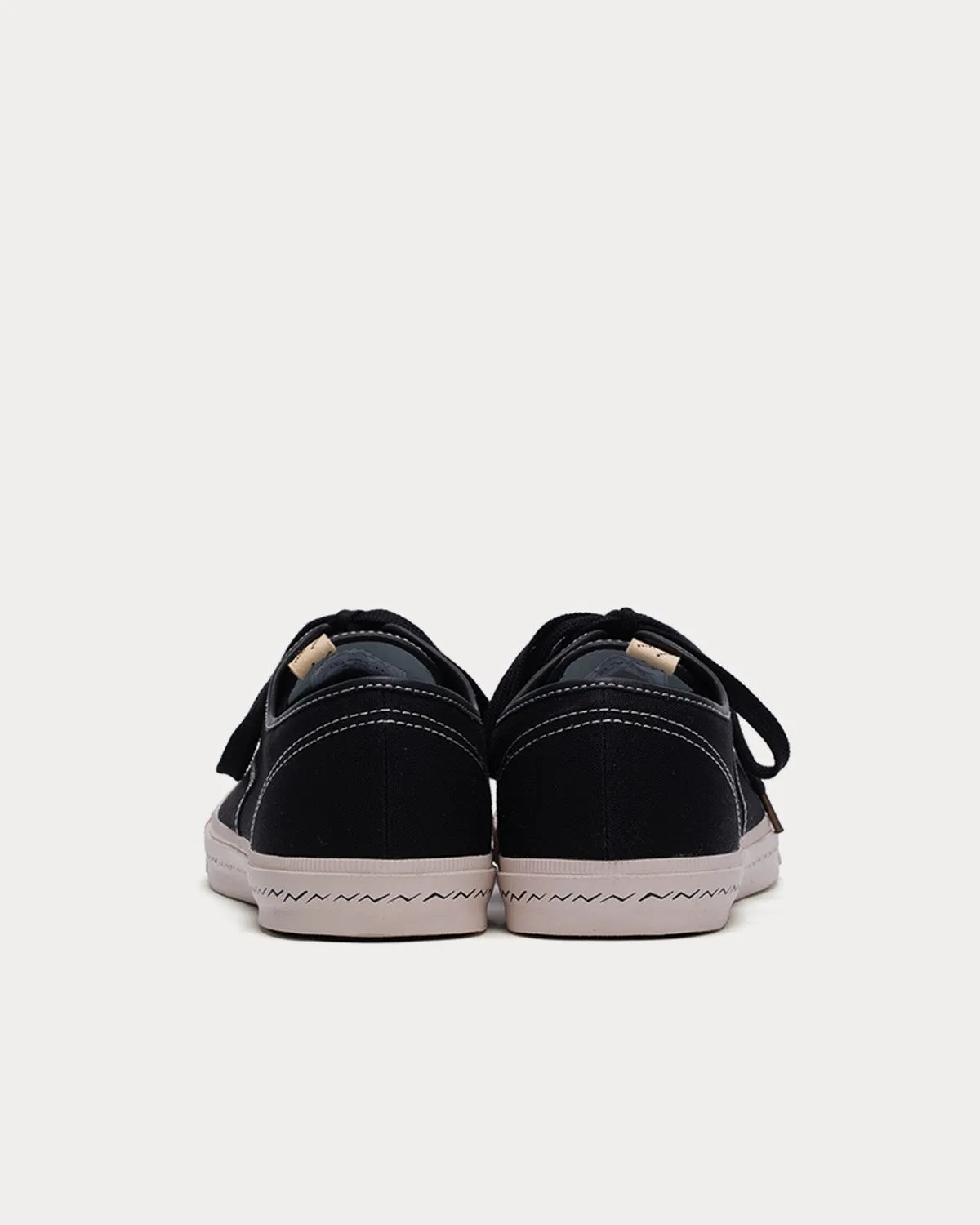 Logan Deck Lo Canvas Black Low Top Sneakers