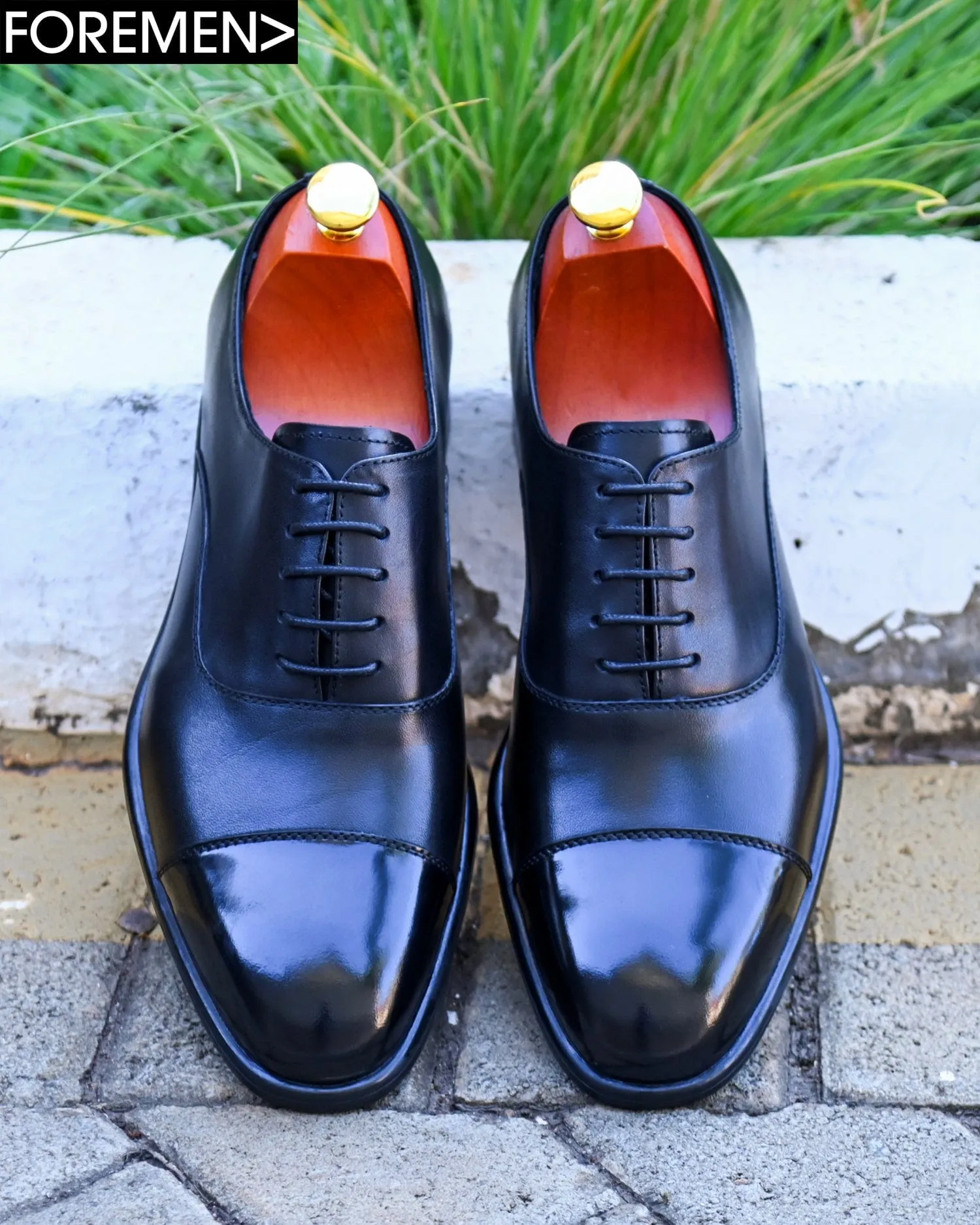 LUTON | Black Oxfords