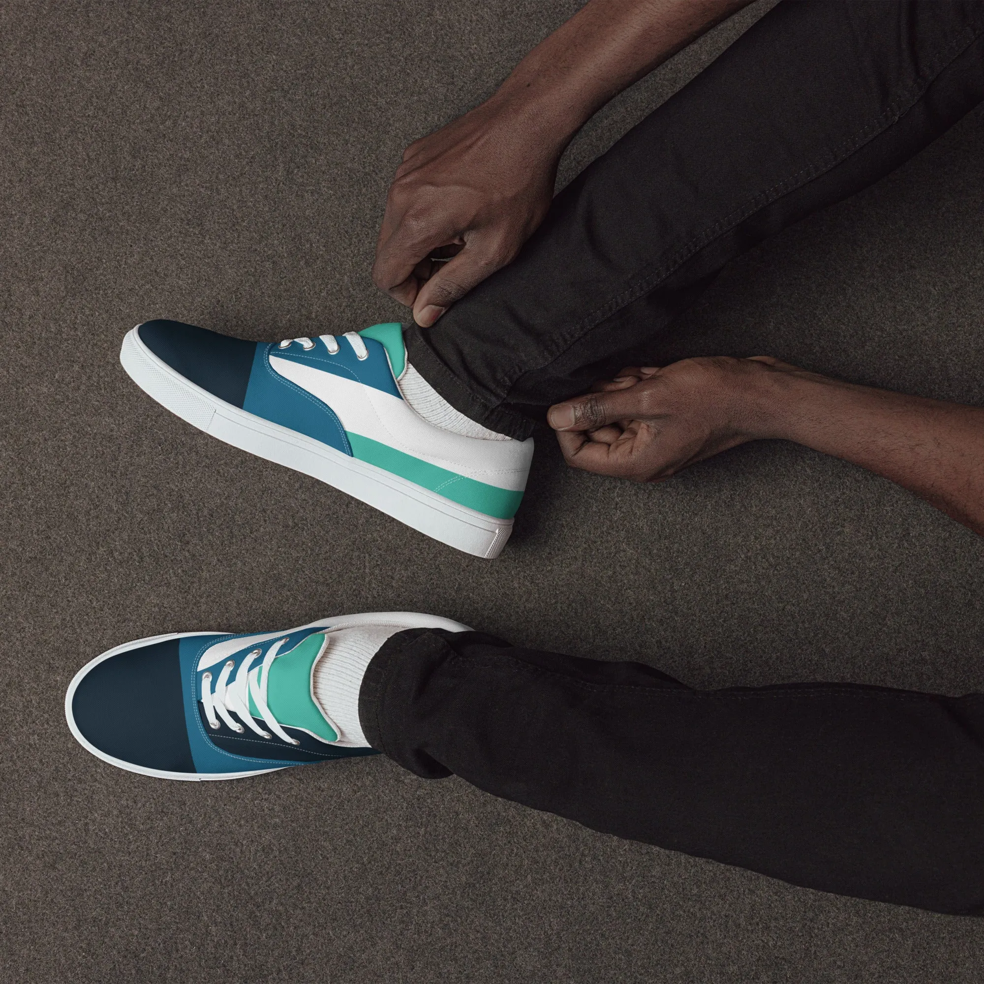 OCEAN DEPTHS Men’s Lace-Up Canvas Shoes