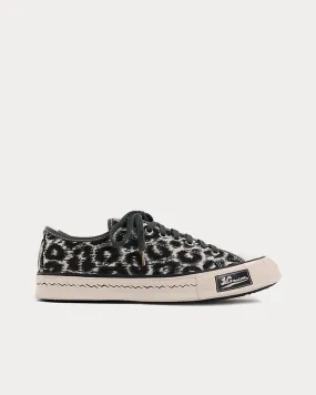 Skagway Lo Leopard Grey Low Top Sneakers